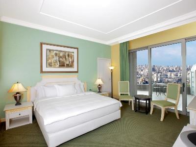bedroom - hotel hilton beirut habtoor grand - beirut, lebanon