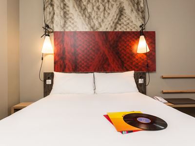 bedroom - hotel ibis vilnius centre - vilnius, lithuania