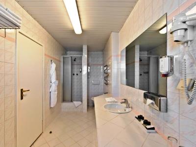 bathroom - hotel best western vilnius - vilnius, lithuania