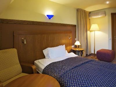 bedroom - hotel best western santakos - kaunas, lithuania