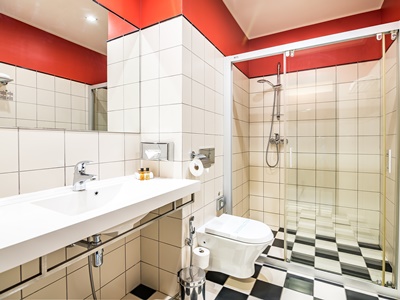bathroom - hotel victoria hotel kaunas - kaunas, lithuania