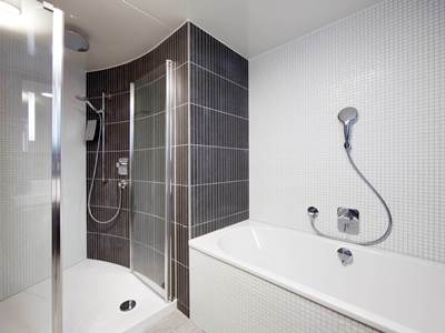 bathroom - hotel suite novotel luxembourg - luxembourg, luxembourg