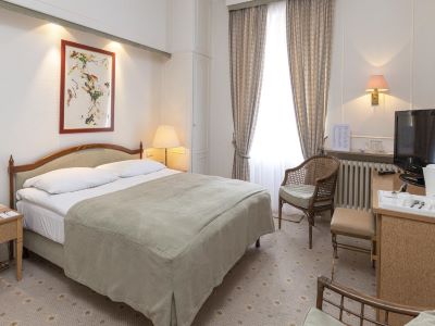 bedroom - hotel grand cravat - luxembourg, luxembourg