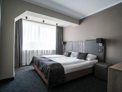 bedroom 2 - hotel bellevue park riga - riga, latvia