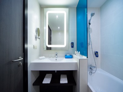 bathroom - hotel park inn by radisson riga valdemara - riga, latvia