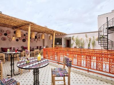 bar - hotel riad arabkech - marrakech, morocco