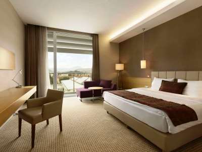 bedroom - hotel ramada by wyndham podgorica - podgorica, montenegro