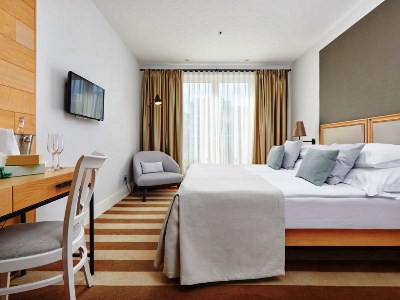 bedroom 1 - hotel budva - budva, montenegro