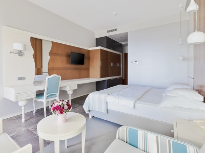 bedroom 1 - hotel bracera - budva, montenegro