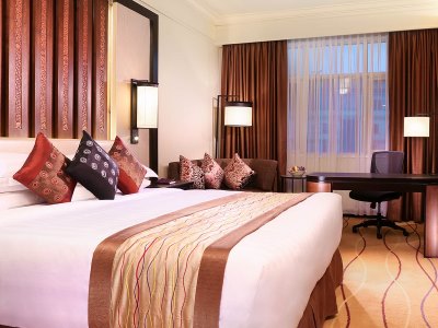 bedroom - hotel parkroyal yangon - yangon, myanmar