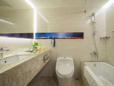 bathroom - hotel metropark - macau, macau