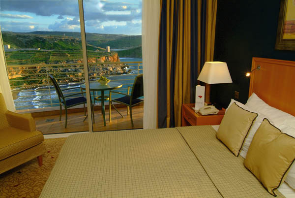 deluxe room - hotel radisson blu resort and spa golden sands - golden sands bay, malta