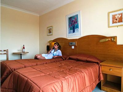 bedroom 1 - hotel coral - st pauls bay, malta