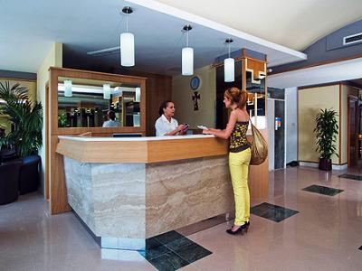 lobby - hotel coral - st pauls bay, malta