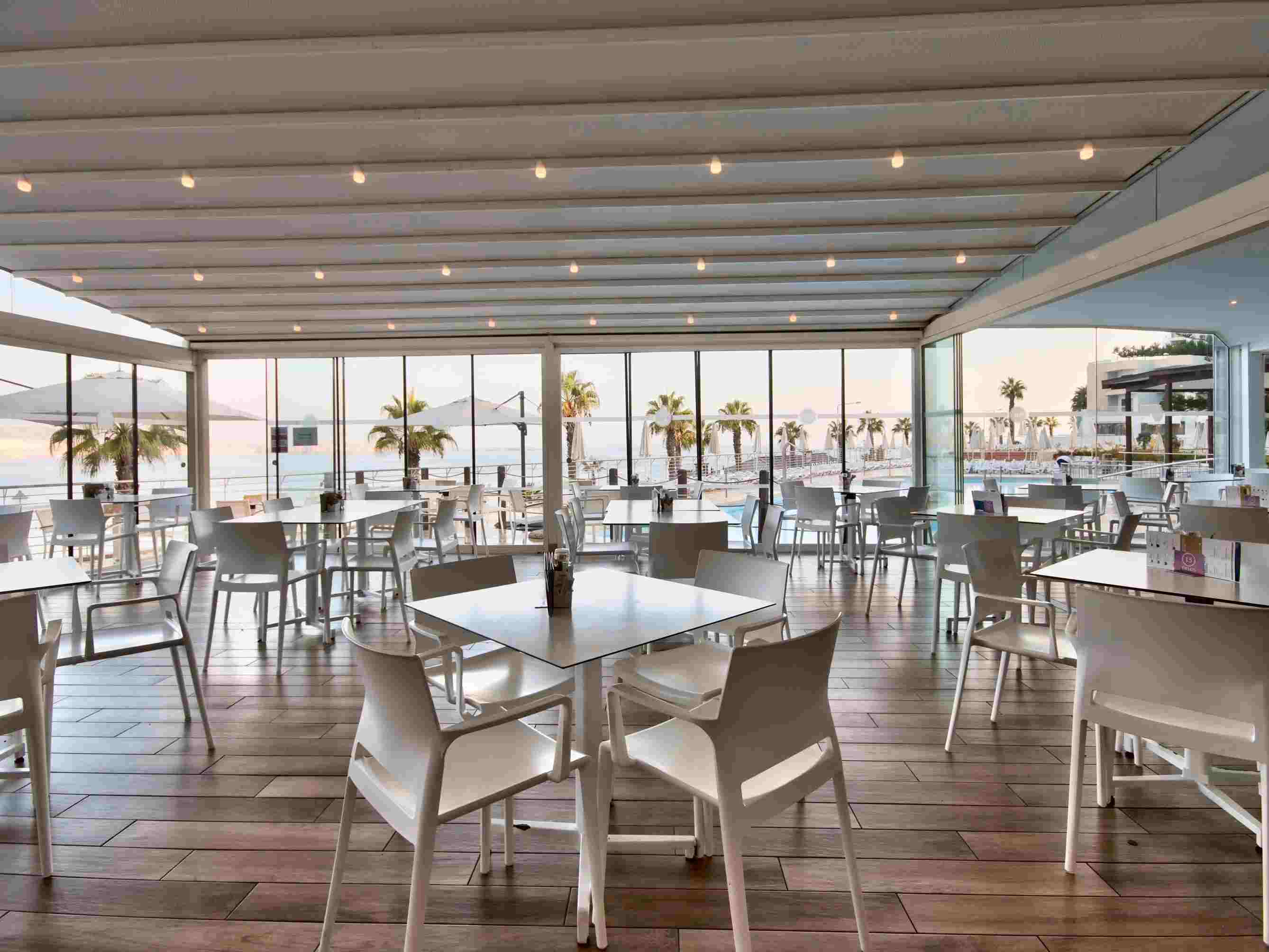 café 1 - hotel doubletree by hilton malta - st pauls bay, malta