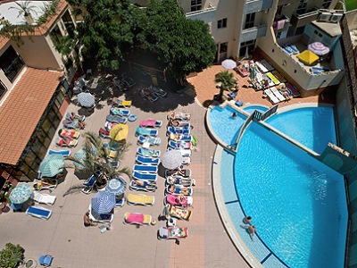 outdoor pool - hotel canifor - qawra, malta