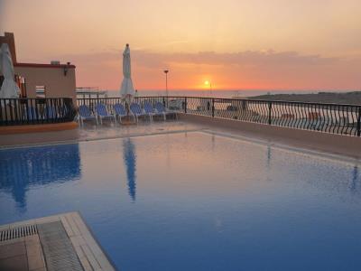 outdoor pool - hotel soreda - qawra, malta