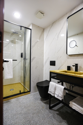 bathroom - hotel grands suites htl residences and spa - sliema, malta