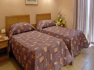 bedroom 1 - hotel windsor - sliema, malta