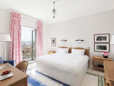 bedroom 1 - hotel phoenicia - valletta, malta