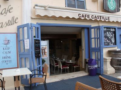 café - hotel castille - valletta, malta
