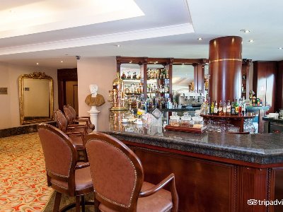 bar - hotel grand hotel excelsior - valletta, malta