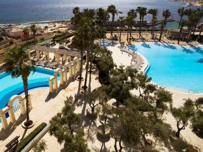 outdoor pool - hotel hilton malta - st julians, malta