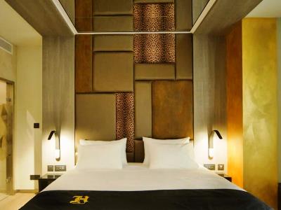 bedroom - hotel hugo's boutique - st julians, malta