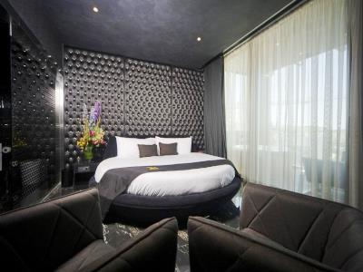 bedroom 2 - hotel hugo's boutique - st julians, malta