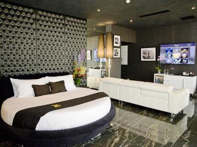 bedroom 3 - hotel hugo's boutique - st julians, malta