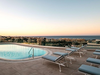 outdoor pool - hotel hyatt regency malta - st julians, malta