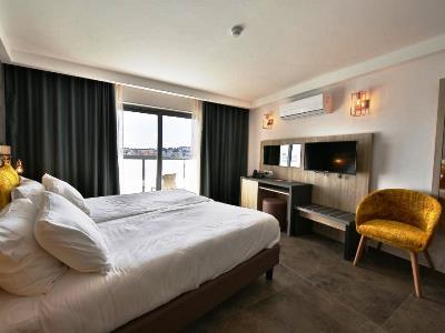 bedroom 1 - hotel ivy hotel - st julians, malta
