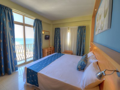 bedroom 2 - hotel alexandra - st julians, malta