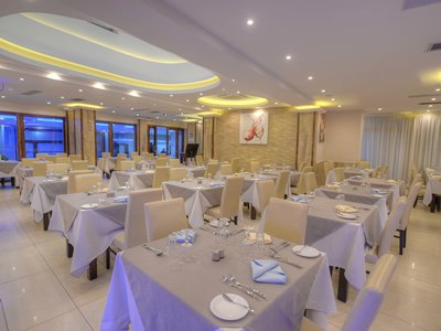 restaurant - hotel alexandra - st julians, malta