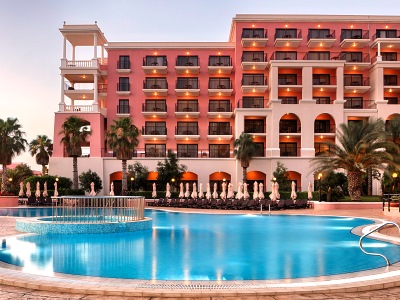 outdoor pool - hotel westin dragonara resort - st julians, malta