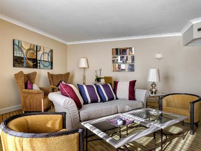 suite 1 - hotel corinthia st georges bay - st julians, malta
