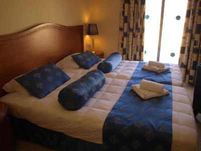 bedroom 9 - hotel the st. george's park - st julians, malta