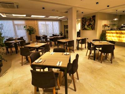 restaurant - hotel segond - gozo, malta