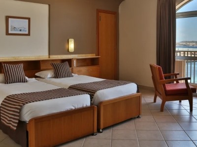 bedroom - hotel paradise bay resort - mellieha, malta