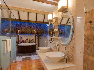 bathroom - hotel bandos maldives - maldives, maldives