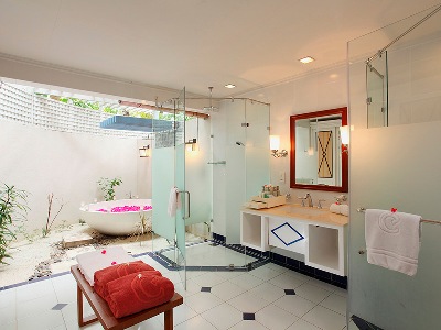 bathroom - hotel centara grand island resort and spa - maldives, maldives