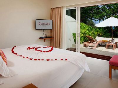 bedroom - hotel centara ras fushi resort and spa - maldives, maldives