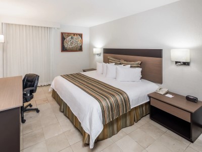 bedroom - hotel ramada hola culiacan - culiacan, mexico