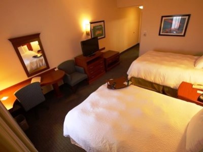 bedroom 7 - hotel hampton inn by hilton tampico aeropuerto - tampico, mexico