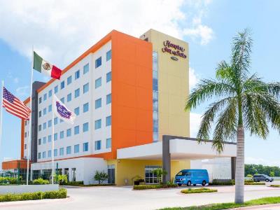 exterior view - hotel hampton inn and suites by hilton paraiso - paraiso, mexico