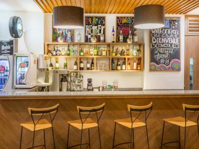 bar - hotel tryp by wyndham world trade center area - mexico city, mexico