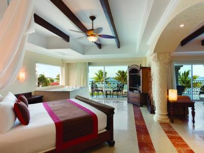 bedroom 1 - hotel hilton  playa del carmen resort - playa del carmen, mexico