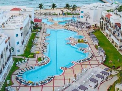 outdoor pool - hotel hilton  playa del carmen resort - playa del carmen, mexico