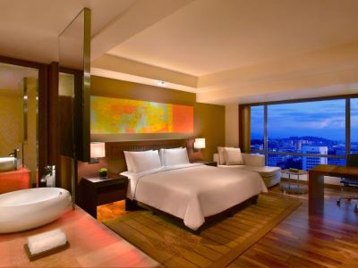 bedroom - hotel hyatt regency - kota kinabalu, malaysia