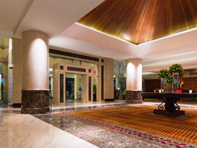 lobby - hotel le meridien - kota kinabalu, malaysia